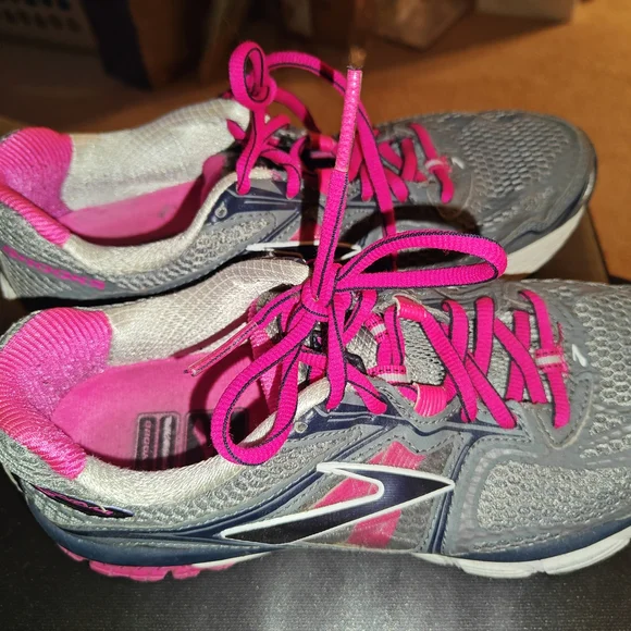 Brooks Women's Athletic Shoes - Gray and Pink - Picture 2 of 6
